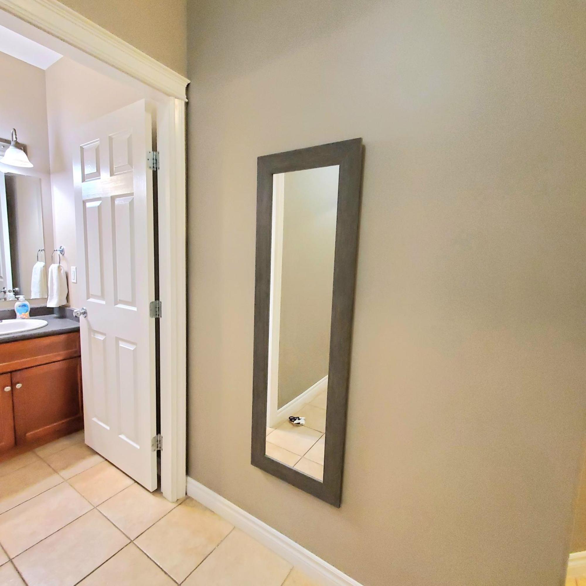 Private 2 Bedrooms Suite Near Hwy 1, Cultus Lake, Heritage Park, Fishing, Coliseum 칠리왝 객실 사진